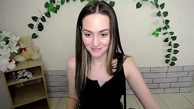 Lina Star S online show from January 24, 10:00 am