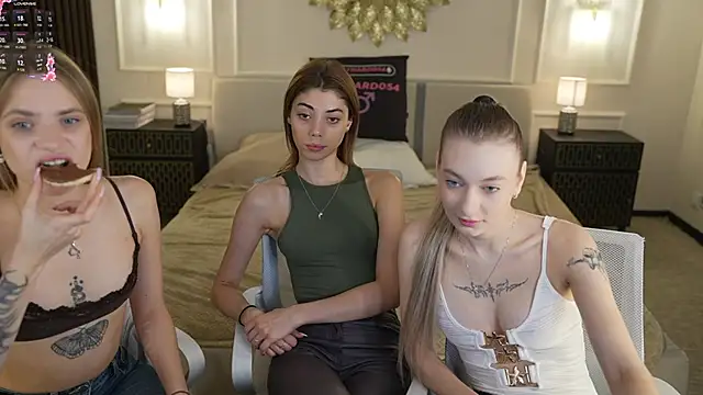 Ewa Pearl online show from November 4, 3:22 pm