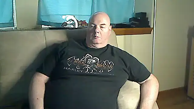 Snapshot of harley99574 chatting on December 14, 1:49 pm harley99574 online show from December 14, 1:49 pm