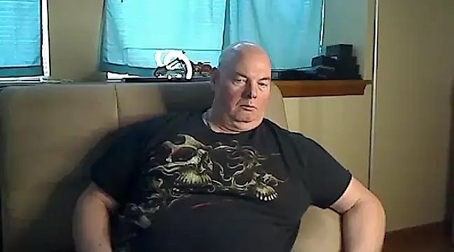 Snapshot of harley99574 chatting on December 25, 6:52 pm harley99574 online show from December 25, 6:52 pm