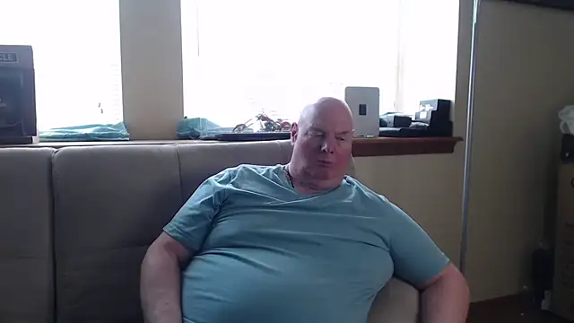 Snapshot of harley99574 chatting on May 6, 6:46 pm harley99574 online show from May 6, 6:46 pm