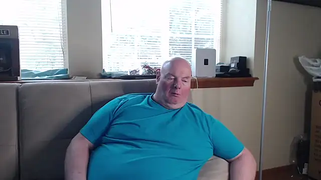 Snapshot of harley99574 chatting on May 19, 12:44 pm harley99574 online show from May 19, 12:44 pm
