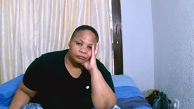 Snapshot of Bbw255 chatting on February 20, 2:02 pm Bbw255 online show from February 20, 2:02 pm