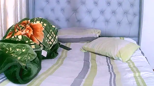 Snapshot of Bbw255 chatting on March 21, 2:51 pm Bbw255 online show from March 21, 2:51 pm