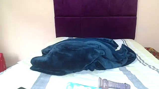 Snapshot of Bbw255 chatting on March 5, 9:05 am Bbw255 online show from March 5, 9:05 am