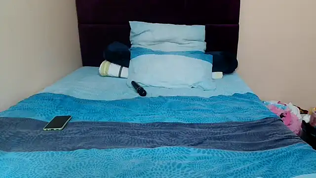 Snapshot of Bbw255 chatting on April 2, 9:40 am Bbw255 online show from April 2, 9:40 am