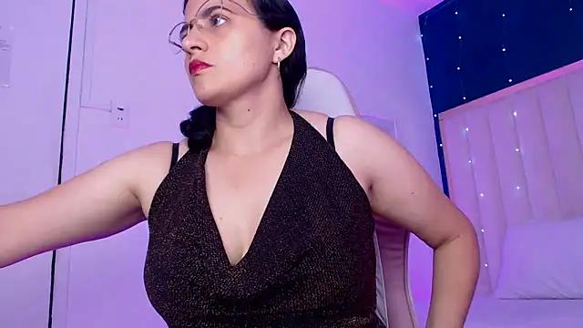 africa holmes online show from January 22, 1:42 am