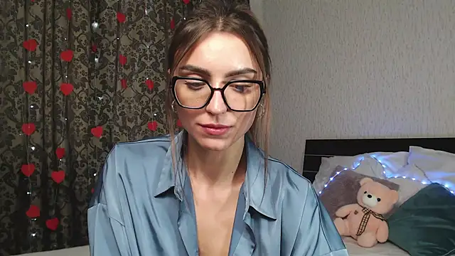 Lesyisme online show from February 20, 9:55 am