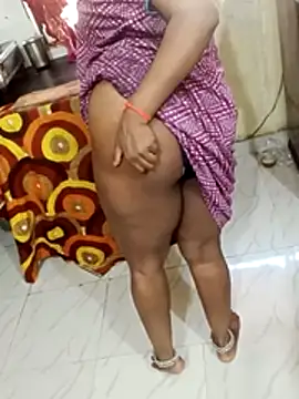 Snapshot of _Hot-Couple chatting on June 3, 8:17 am Hot-Couple online show from June 3, 8:17 am