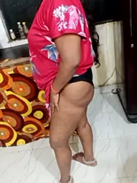 Snapshot of _Hot-Couple chatting on June 3, 7:30 pm Hot-Couple online show from June 3, 7:30 pm