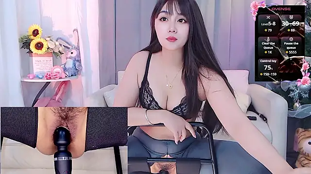 Snapshot of juzi1213 chatting on February 7, 2:04 am juzi1213 online show from February 7, 2:04 am