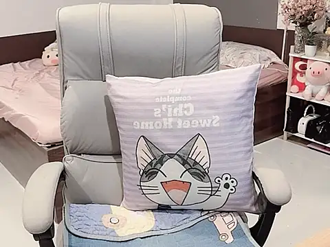 Eva-Public online show from October 23, 8:13 am