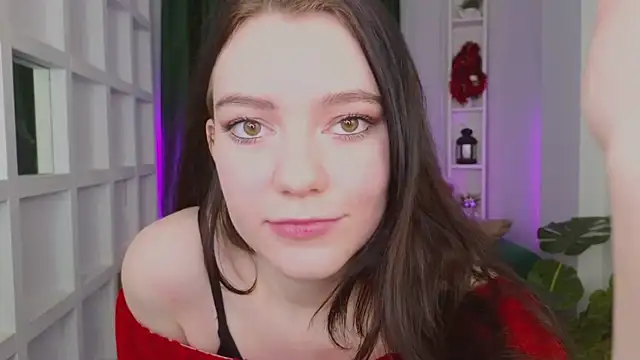 Lana  Cute  online show from December 30, 12:31 pm