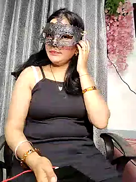 Snapshot of sexy_bhabhi69 chatting on January 8, 10:26 am sexy bhabhi69 online show from January 8, 10:26 am