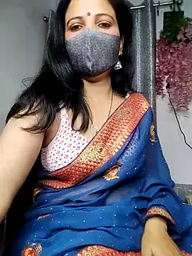 Snapshot of sexy_bhabhi69 chatting on February 18, 5:53 pm sexy bhabhi69 online show from February 18, 5:53 pm