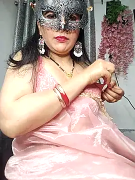 Snapshot of sexy_bhabhi69 chatting on February 20, 5:07 pm sexy bhabhi69 online show from February 20, 5:07 pm