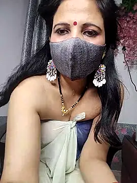 Snapshot of sexy_bhabhi69 chatting on February 20, 8:14 pm sexy bhabhi69 online show from February 20, 8:14 pm