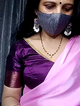Snapshot of sexy_bhabhi69 chatting on February 26, 4:45 pm sexy bhabhi69 online show from February 26, 4:45 pm