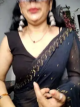 Snapshot of sexy_bhabhi69 chatting on October 4, 5:33 pm sexy bhabhi69 online show from October 4, 5:33 pm
