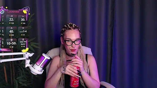 Cassie Bae online show from December 3, 9:02 pm