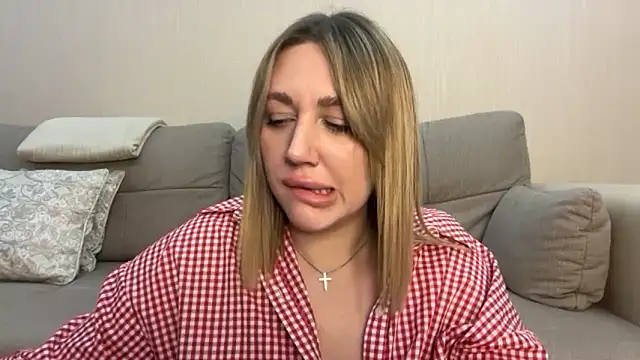 VickyLove047 online show from November 5, 8:42 pm