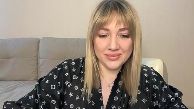 VickyLove047 online show from April 5, 7:05 am