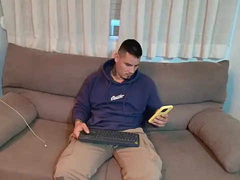 Geishastudios online show from November 10, 9:25 pm