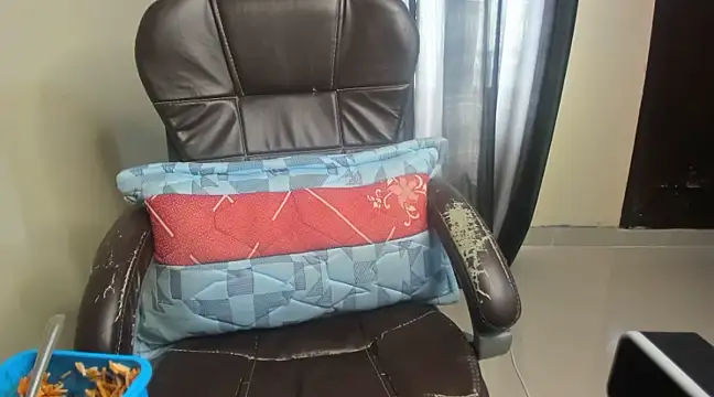 Snapshot of Baby_Zahira chatting on December 31, 8:04 am Baby Zahira online show from December 31, 8:04 am