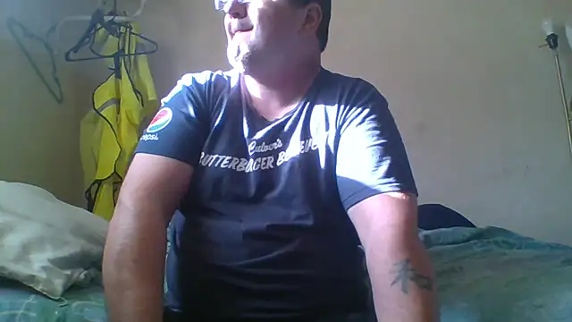 Snapshot of funsexgames chatting on January 2, 5:50 pm funsexgames online show from January 2, 5:50 pm