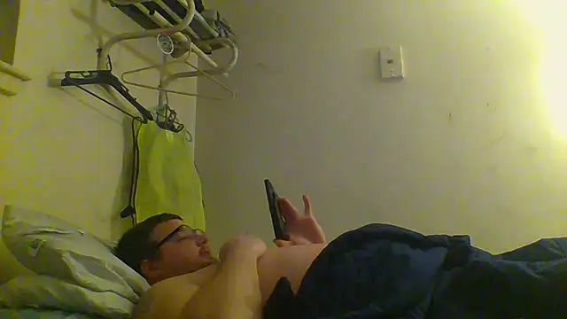 Snapshot of funsexgames chatting on January 24, 12:09 am funsexgames online show from January 24, 12:09 am