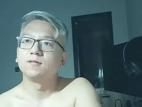 leoUSIR online show from September 29, 7:51 pm