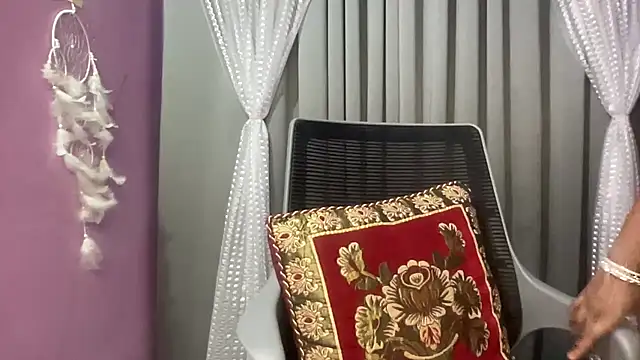 Snapshot of fairyC_for_u chatting on October 11, 12:26 pm fairyC for u online show from October 11, 12:26 pm