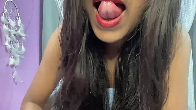 Snapshot of fairyC_for_u chatting on October 17, 7:22 am fairyC for u online show from October 17, 7:22 am