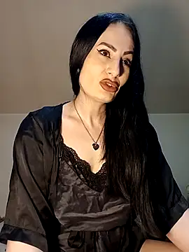 Snapshot of EveeRose chatting on February 3, 8:08 am EveeRose online show from February 3, 8:08 am