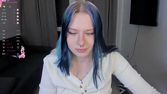 Snapshot of tender_kiitty chatting on February 6, 5:27 pm tender kiitty online show from February 6, 5:27 pm