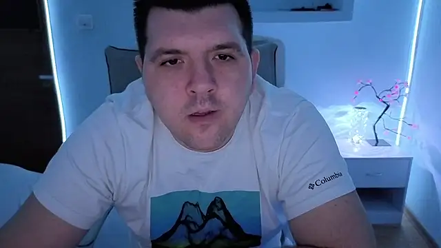 Snapshot of JasonJacks chatting on February 5, 3:33 am JasonJacks online show from February 5, 3:33 am