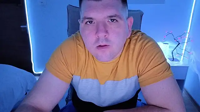 Snapshot of JasonJacks chatting on February 18, 5:14 am JasonJacks online show from February 18, 5:14 am