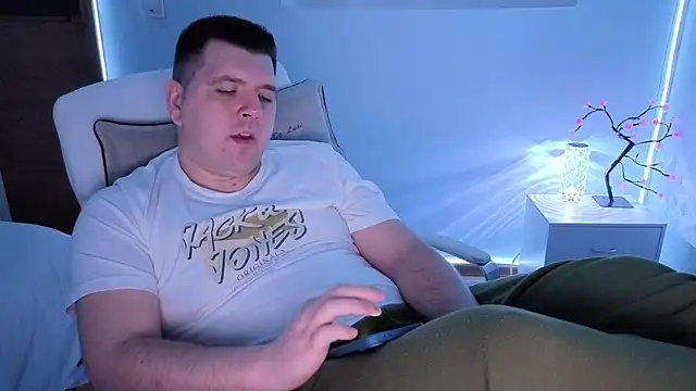 Snapshot of JasonJacks chatting on February 25, 4:55 am JasonJacks online show from February 25, 4:55 am