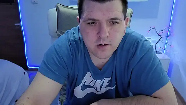 Snapshot of JasonJacks chatting on April 2, 6:22 am JasonJacks online show from April 2, 6:22 am