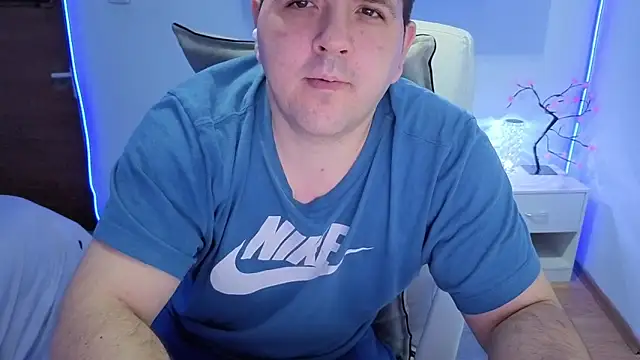 Snapshot of JasonJacks chatting on April 2, 6:38 pm JasonJacks online show from April 2, 6:38 pm