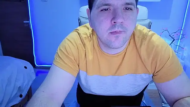 Snapshot of JasonJacks chatting on April 6, 2:53 am JasonJacks online show from April 6, 2:53 am