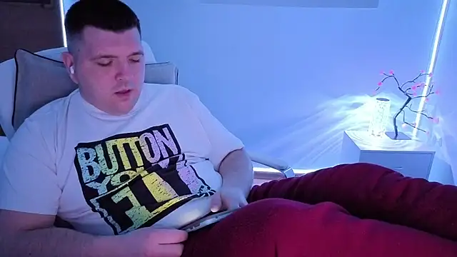 Snapshot of JasonJacks chatting on April 8, 3:17 am JasonJacks online show from April 8, 3:17 am