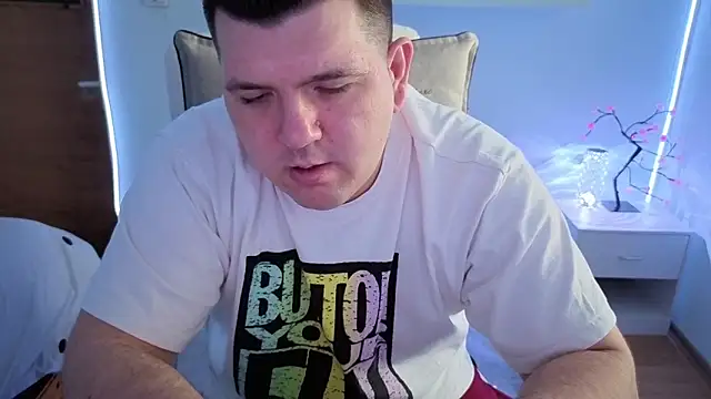 Snapshot of JasonJacks chatting on April 14, 5:46 am JasonJacks online show from April 14, 5:46 am