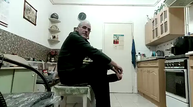 Snapshot of farock chatting on January 1, 6:06 pm farock online show from January 1, 6:06 pm