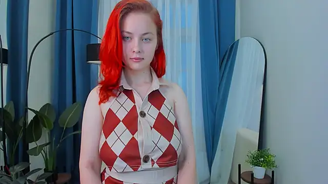 Snapshot of DarkErica chatting on December 17, 7:50 am DarkErica online show from December 17, 7:50 am