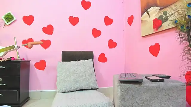 miss--flora online show from February 18, 10:03 pm