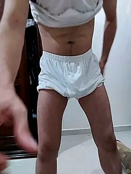 Snapshot of big_cock2182 chatting on May 15, 10:50 pm big cock2182 online show from May 15, 10:50 pm