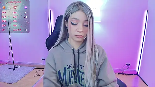 EmmaJhonnsson online show from January 30, 8:54 am