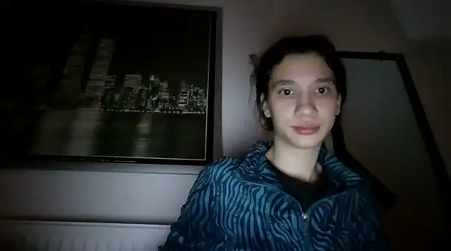 maiaandreea online show from March 10, 9:18 pm