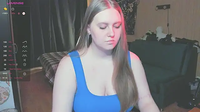 Snapshot of Alice_Dreamgirl_ chatting on October 21, 11:55 am Alice Dreamgirl online show from October 21, 11:55 am